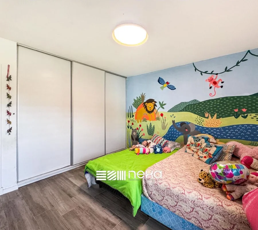 La Melinca Country Golf — El mismo dormitorio, con el placard blanco